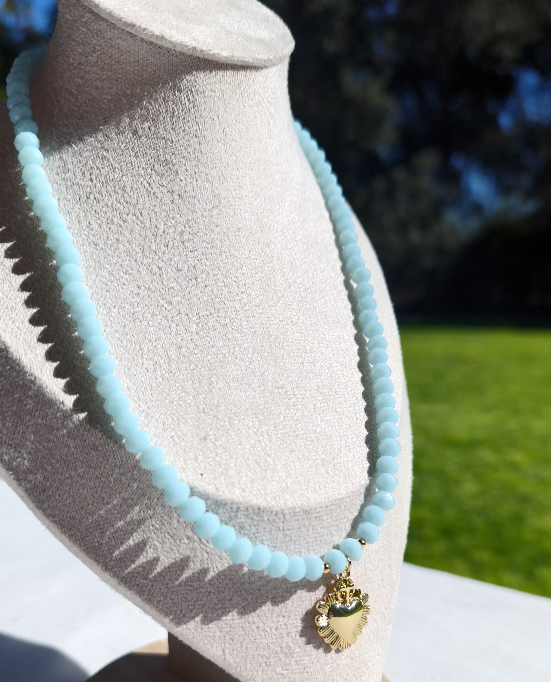 Collar Celeste Corazón Dorado